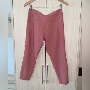 Kinesis Salmon Pink Moisture Wicking Cropped Leggings, Size Large